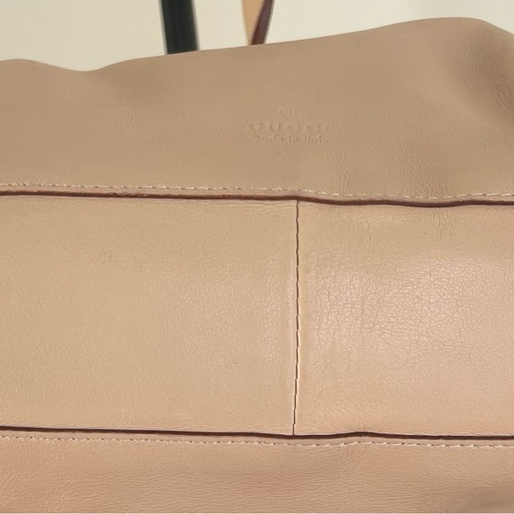 Gucci Beige Leather Shoulder Bag - Picture 10 of 16